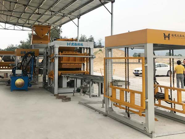 全自動水泥磚機(jī)生產(chǎn)線